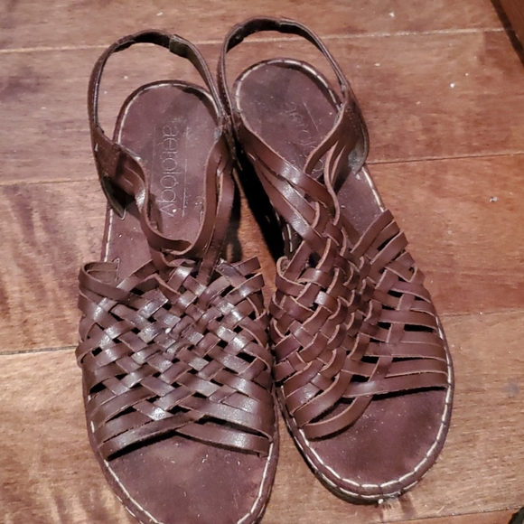 aerology sandals